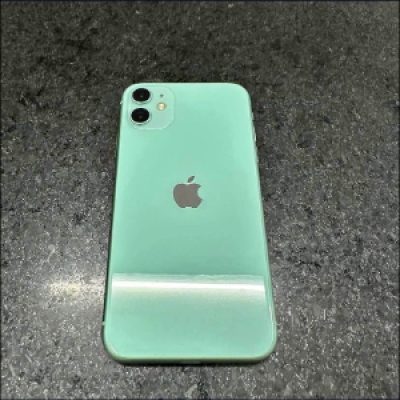 R$700 - iPhone 11 64GB Face ID ok. Celular zerado em perfeitas condições.