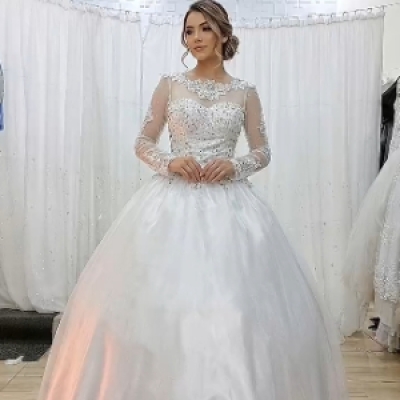 R$100 - 👰 Vestidos de Noivas - Agende Horário. Me chame no WhatsApp....