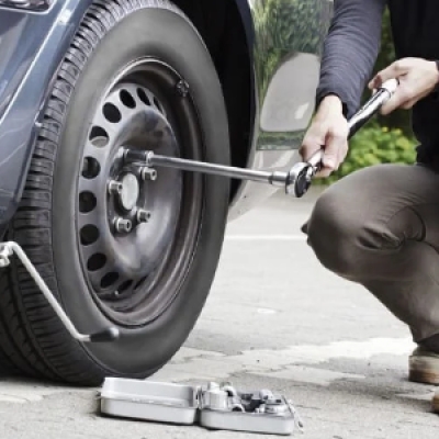 Borracharia Móvel 24 horas. Socorro de Pneus Carro e Caminhões...........