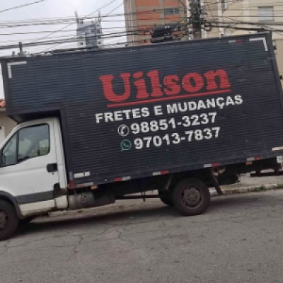 Faço fretes e mudanças para todo o Brasil. Chama no ZAP..................